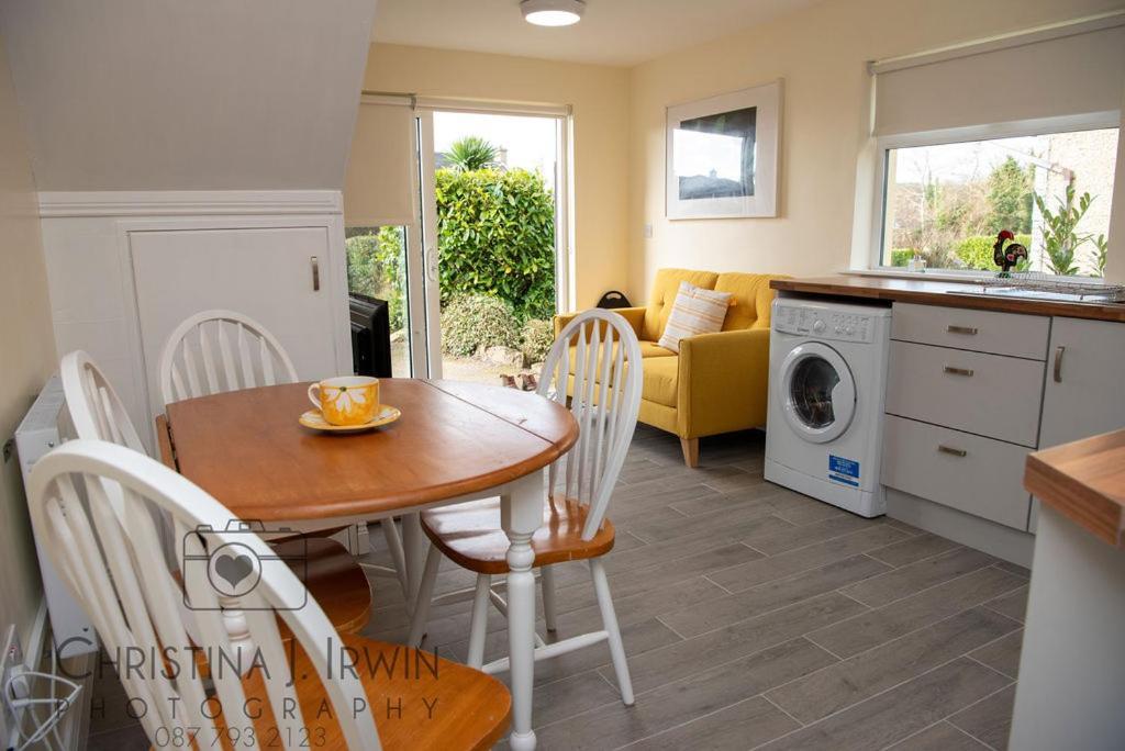 The Snug Apartment Donegal Town Exterior photo